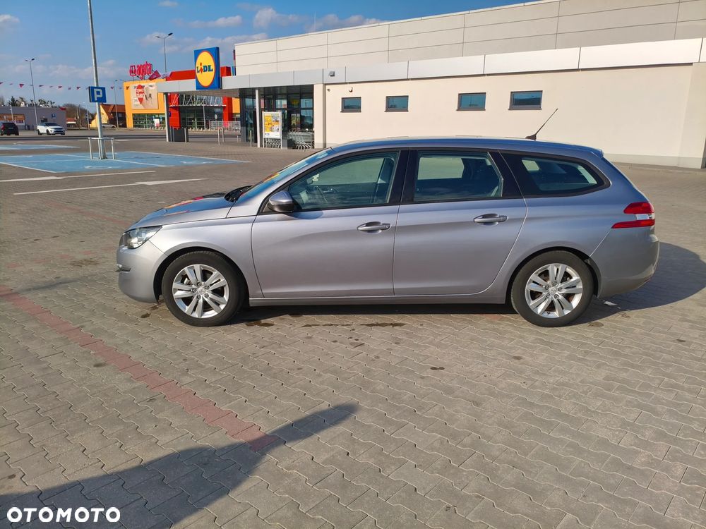 Peugeot 308 1.2 PureTech Allure S&S - 2