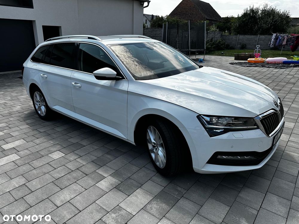 Skoda Superb 2.0 TDI SCR Ambition DSG - 9