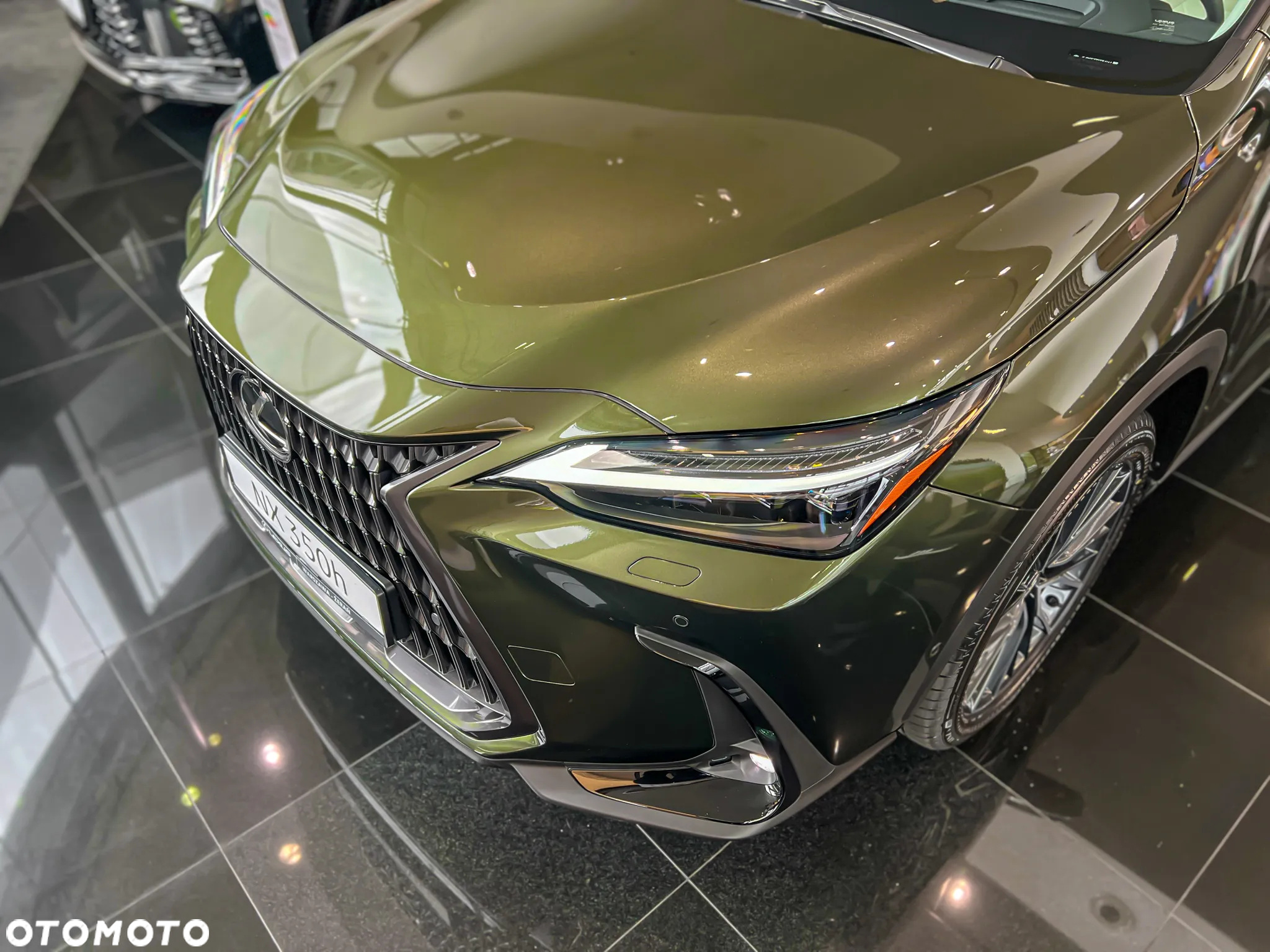 Lexus NX 350h Omotenashi AWD - 8
