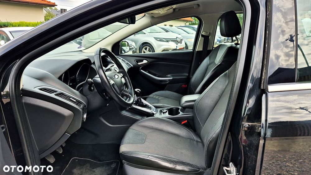Ford Focus 1.6 Titanium - 32