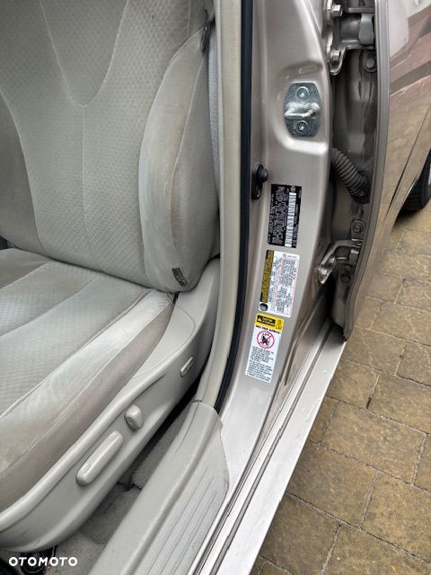 Toyota Camry - 7