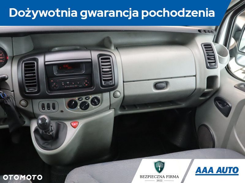 Renault Trafic - 10