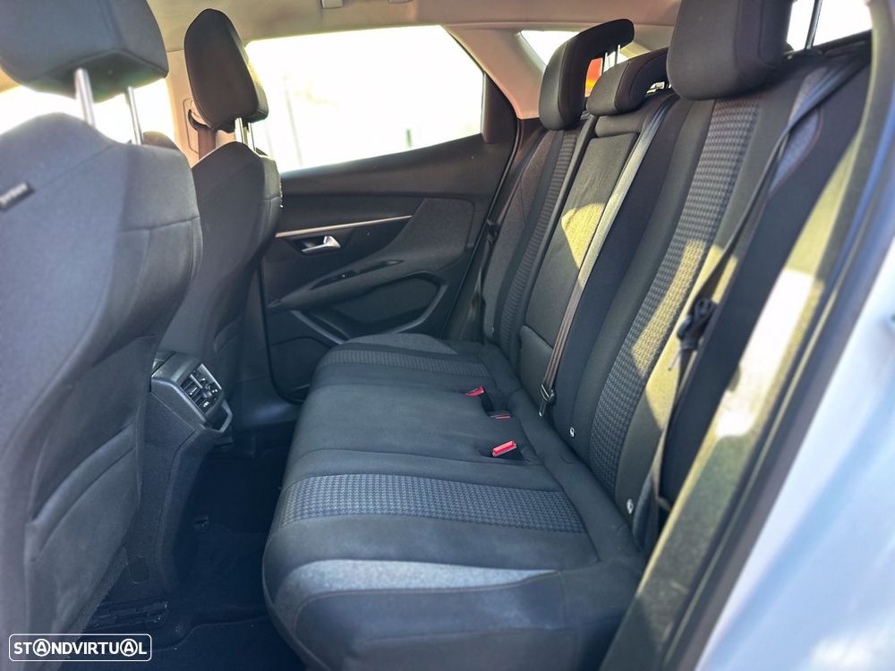 Peugeot 3008 1.5 BlueHDi Allure EAT8 - 14