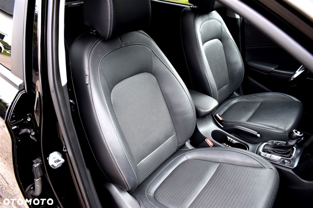 Hyundai Kona 1.6 T-GDI Premium 4WD DCT - 19