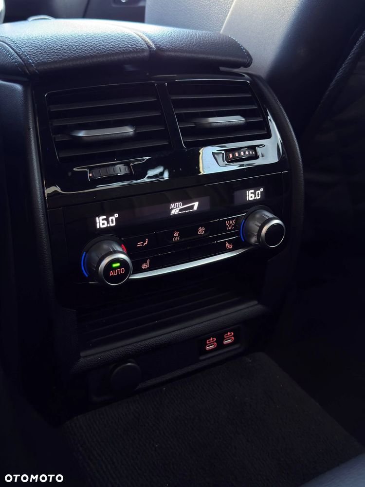 BMW Seria 5 520d xDrive M Sport sport - 31