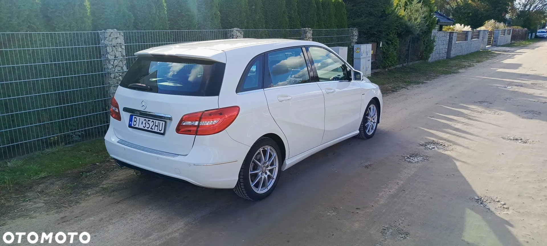 Mercedes-Benz Klasa B 180 (BlueEFFICIENCY) - 4