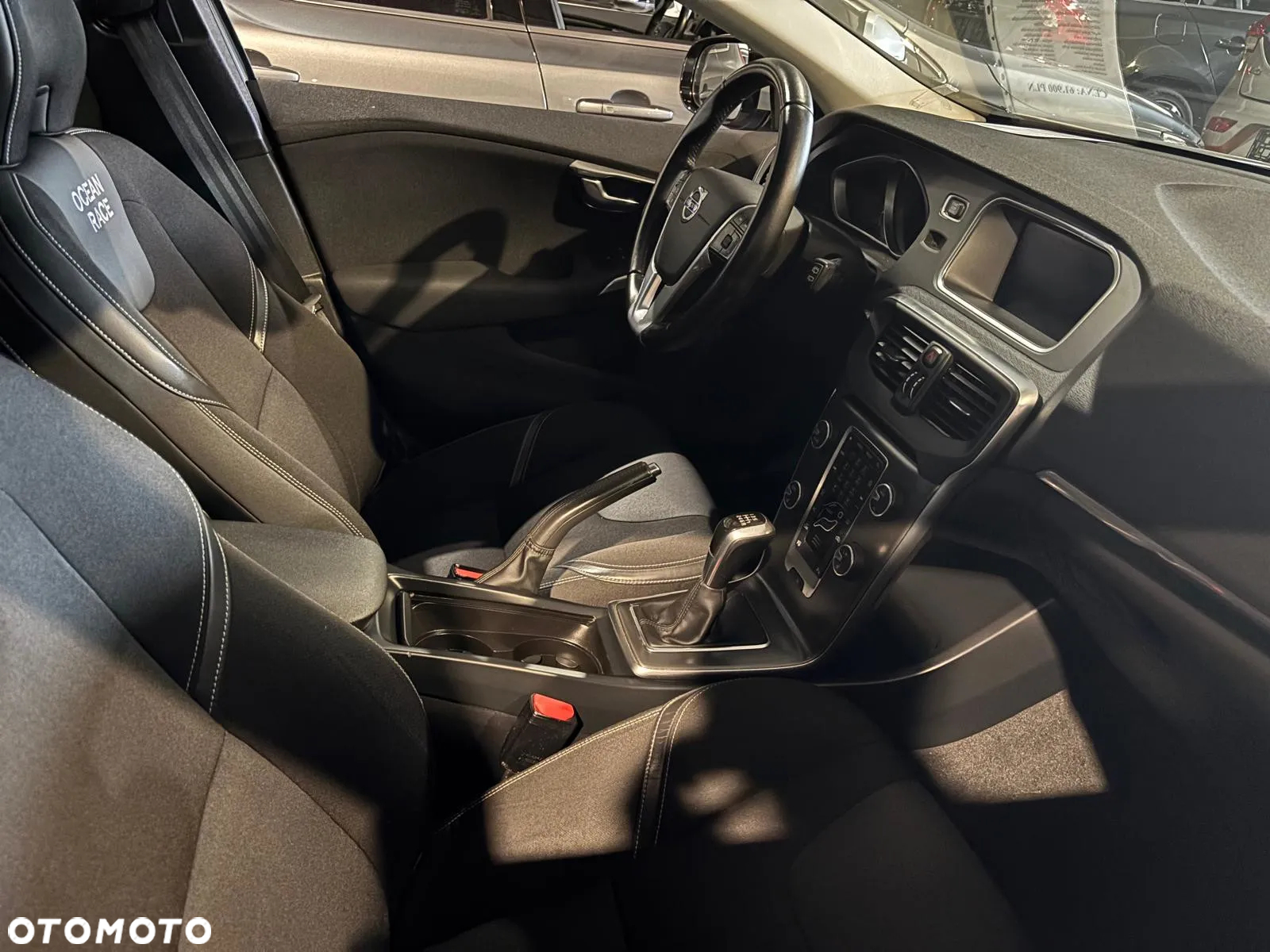 Volvo V40 D4 Drive-E Ocean Race - 2