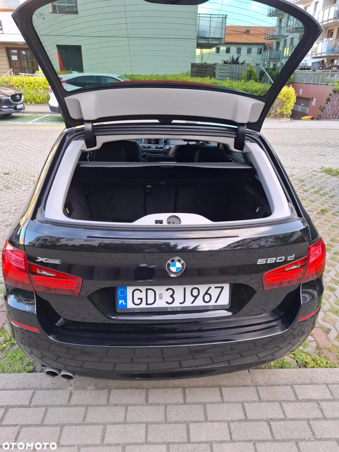 BMW Seria 5 520d xDrive Touring - 16