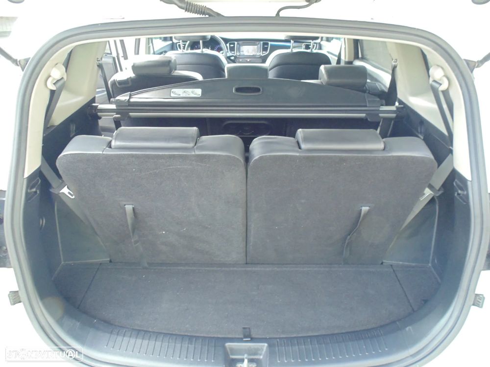 Kia Carens 1.7 CRDi ISG TX - 17