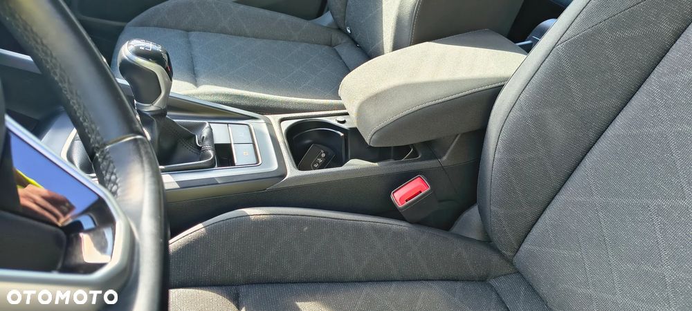 Volkswagen Golf 1.5 TSI EVO Life - 26