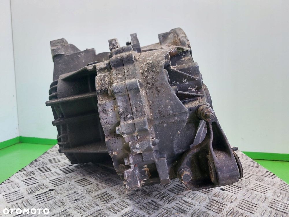 Skrzynia biegów Manualna 6-biegowa Volvo V50 2004-2012 2,0 D - 5