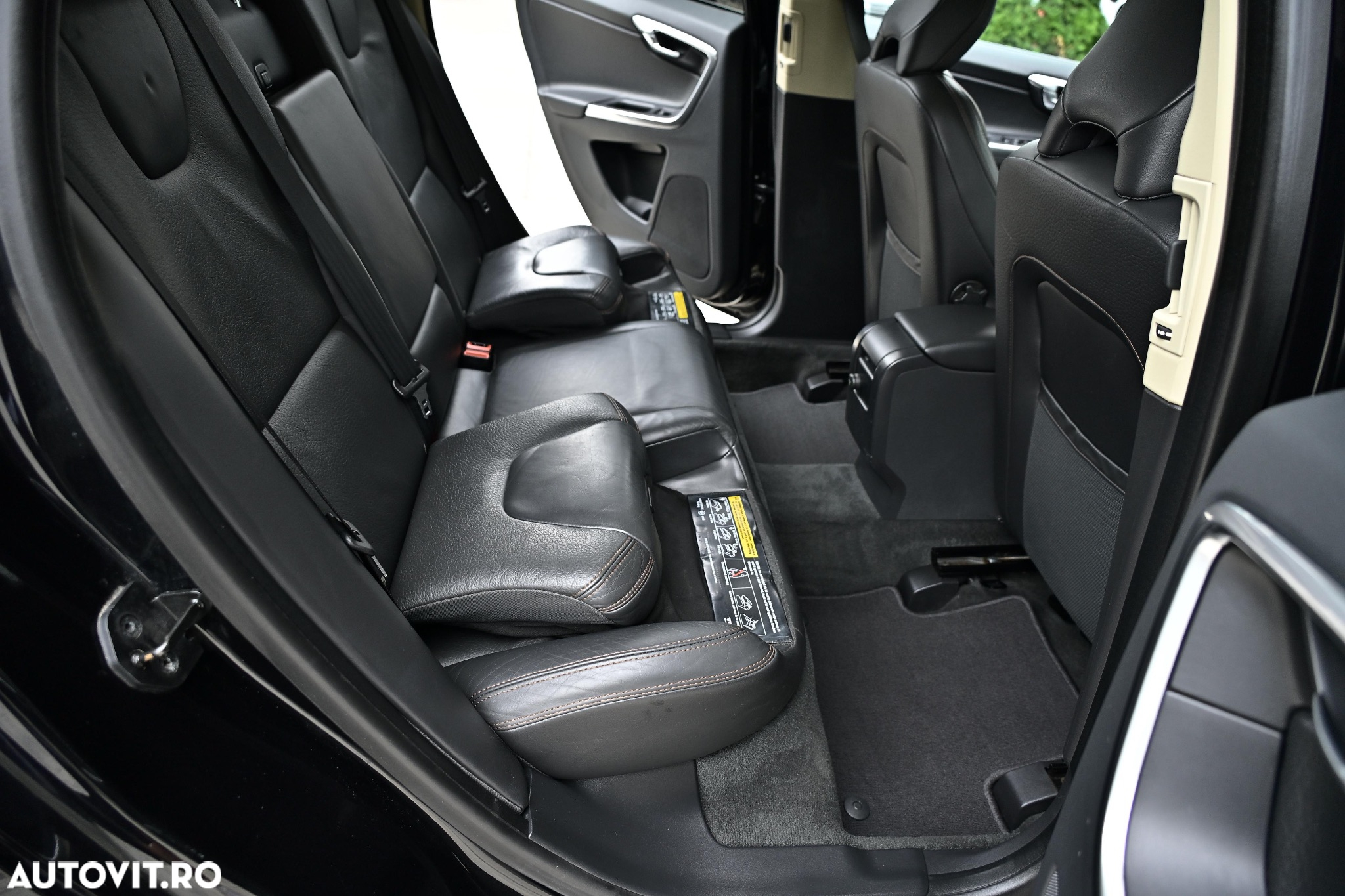 Volvo XC 60 D5 AWD Aut. Summum - 14