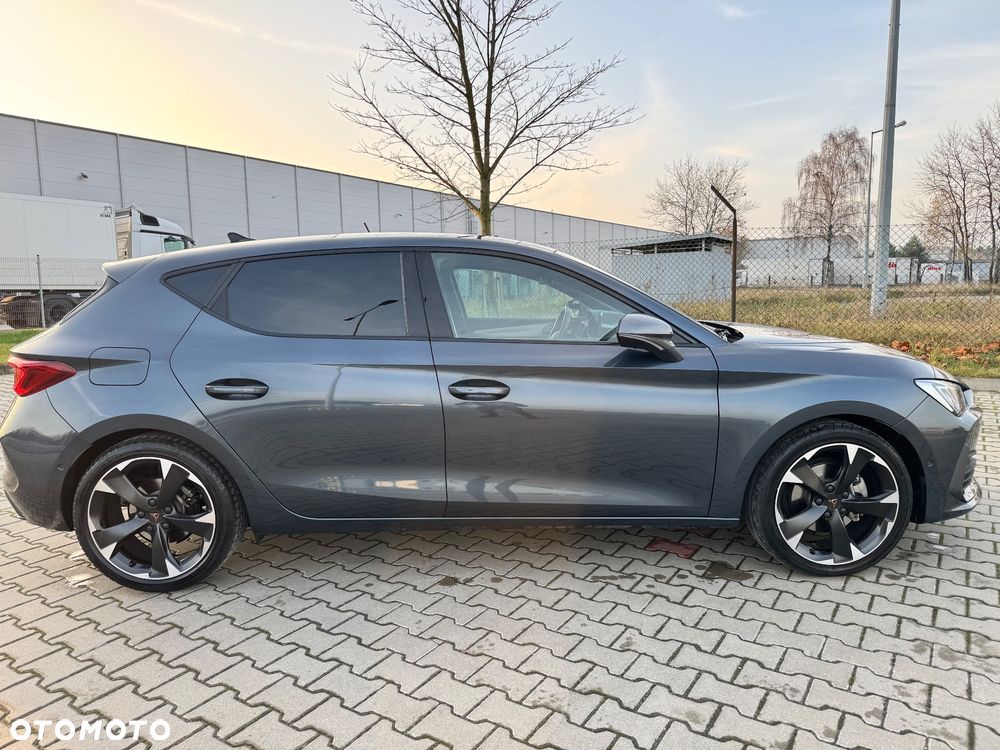 Cupra Leon 1.5 eTSI DSG - 4