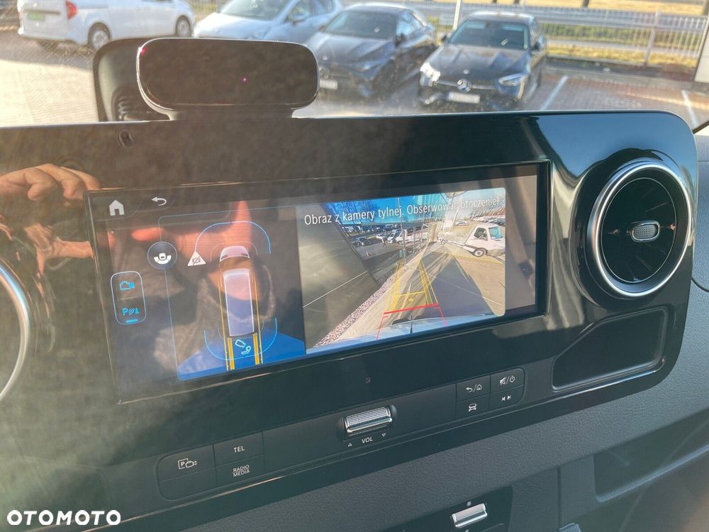 Mercedes-Benz Sprinter 319 CDI Reflektory LED Hak Tachograf - 18