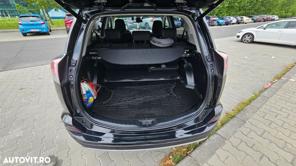 Toyota RAV4 2.5 VVT-i 4x4 Luxury - 10