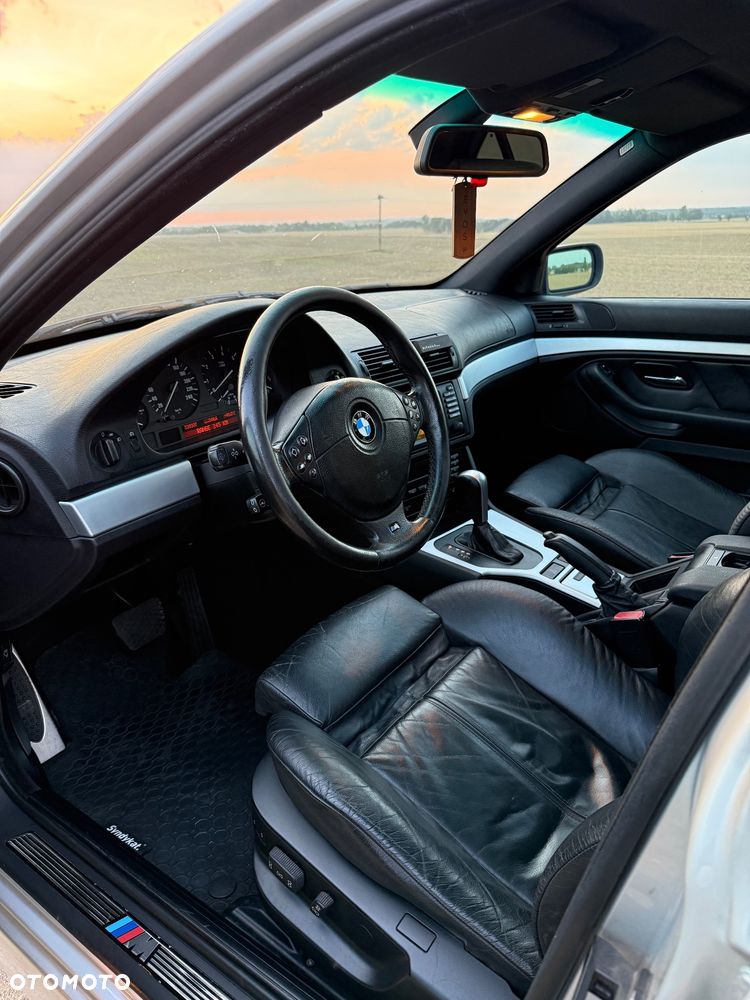 BMW Seria 5 - 11