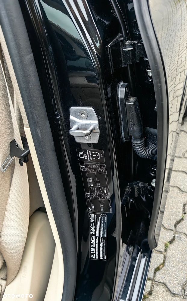 BMW Seria 7 - 25