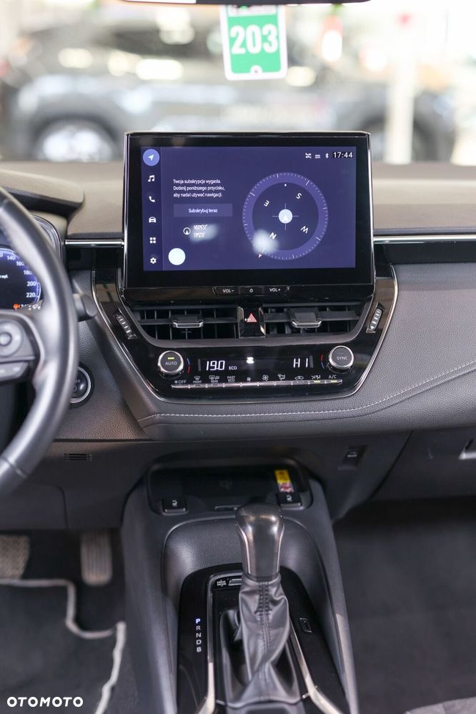 Toyota Corolla 1.8 Hybrid Comfort - 38