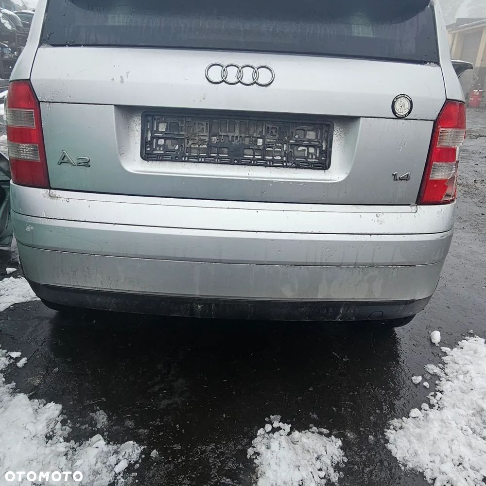 AUDI A2 (lak: LY7W) (sedan) pojazd na części: maska, zderzak, drzwi, szyby, lusterka, chłodnica - 10
