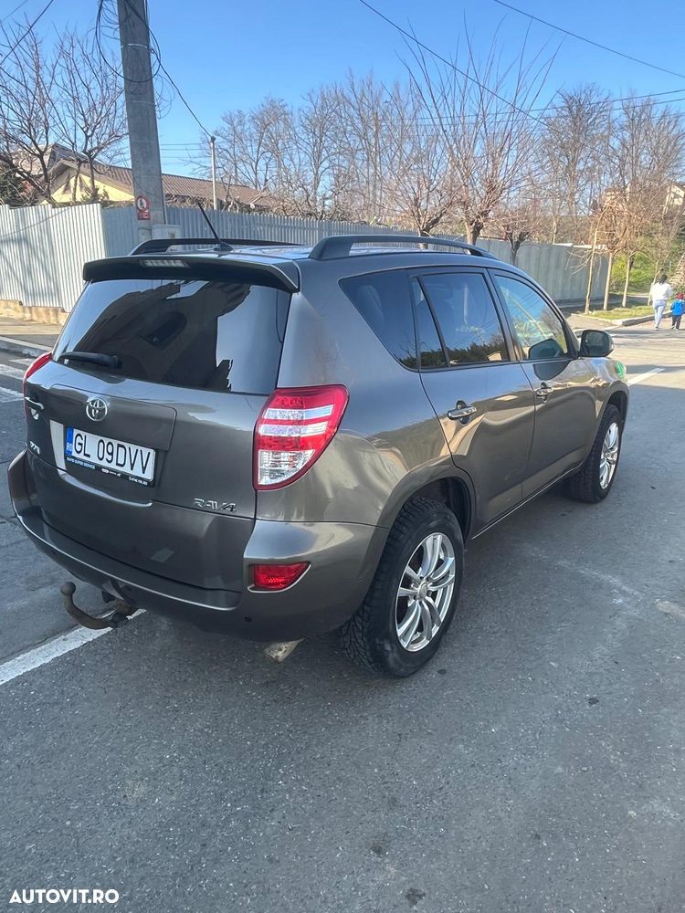 Toyota RAV4 2.2 D-4D 4x4 Travel - 5