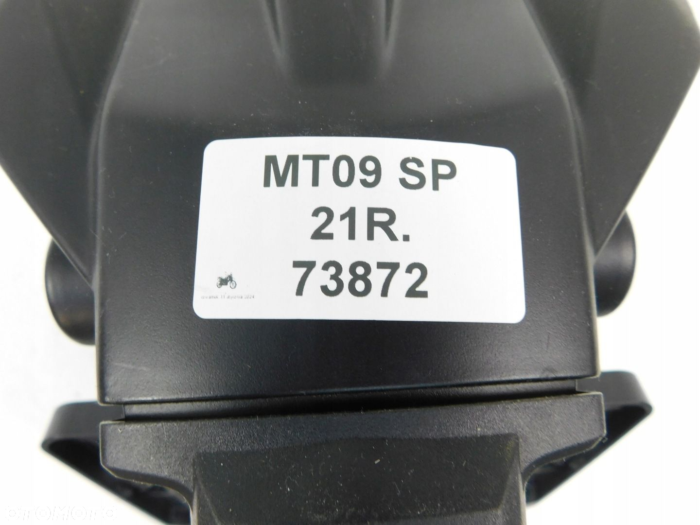 YAMAHA MT 09 MT09 SP 21r. BŁOTNIK TYŁ MOCOWANIE TABLICY - 6