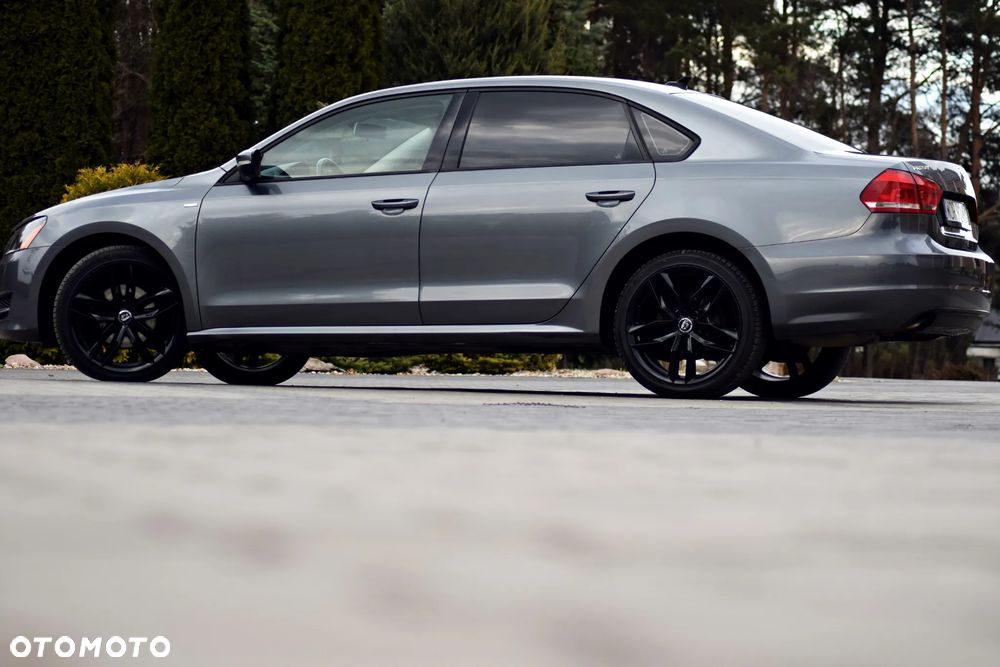 Volkswagen Passat - 13