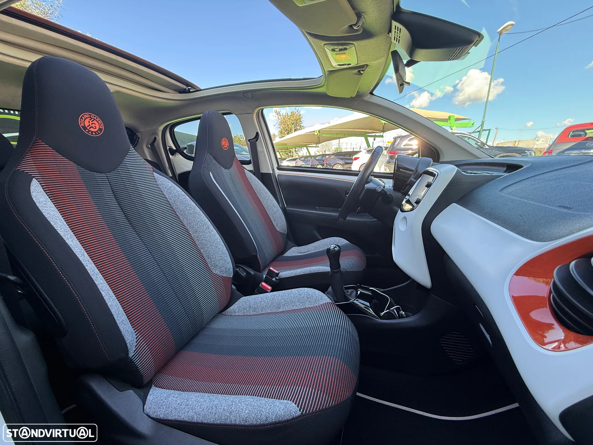 Peugeot 108 1.2 PureTech Top! Roland Garros - 29