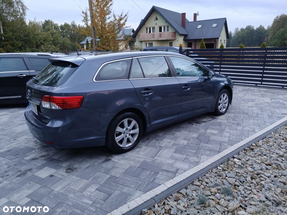 Toyota Avensis 2.0 D-4D Sol - 6