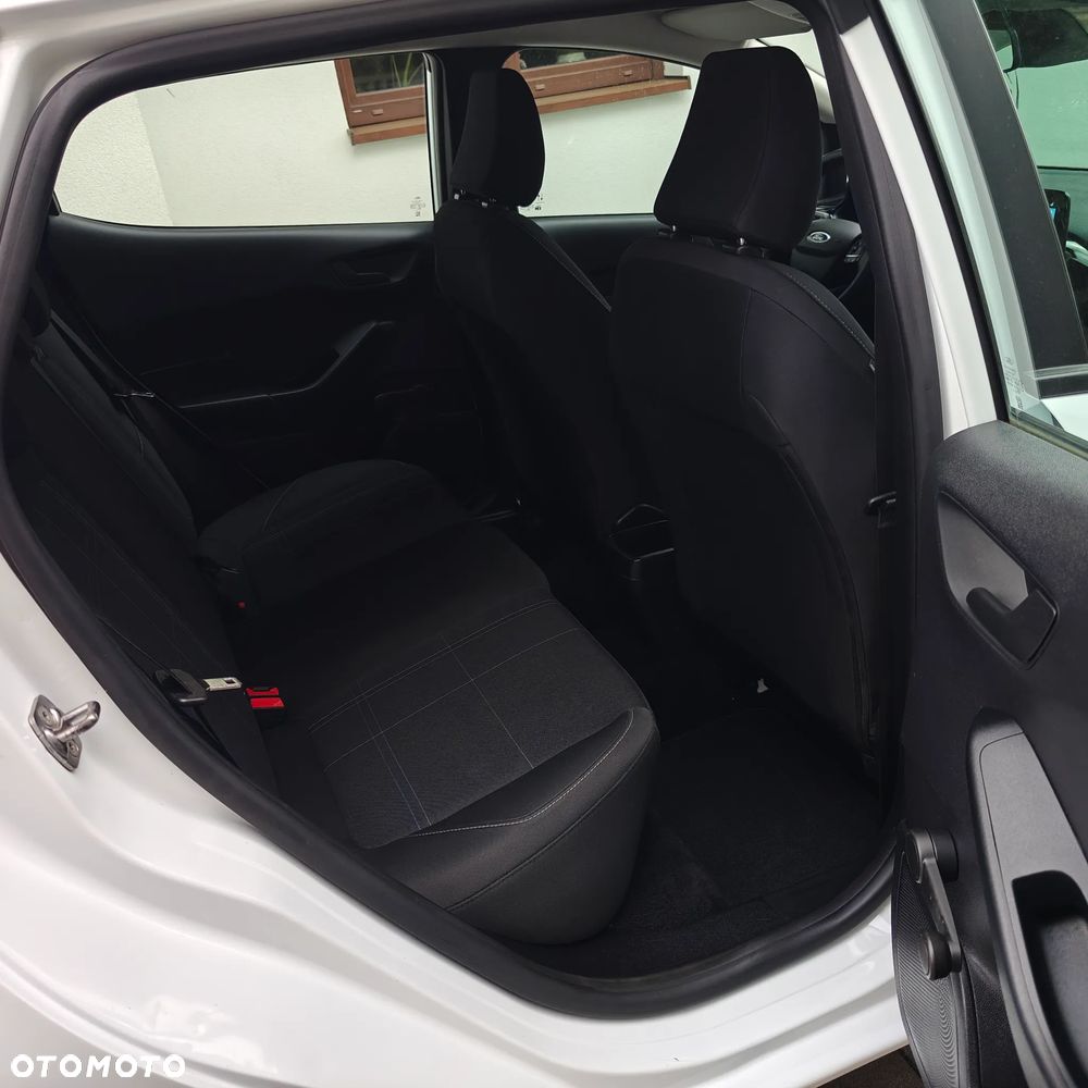 Ford Fiesta - 13
