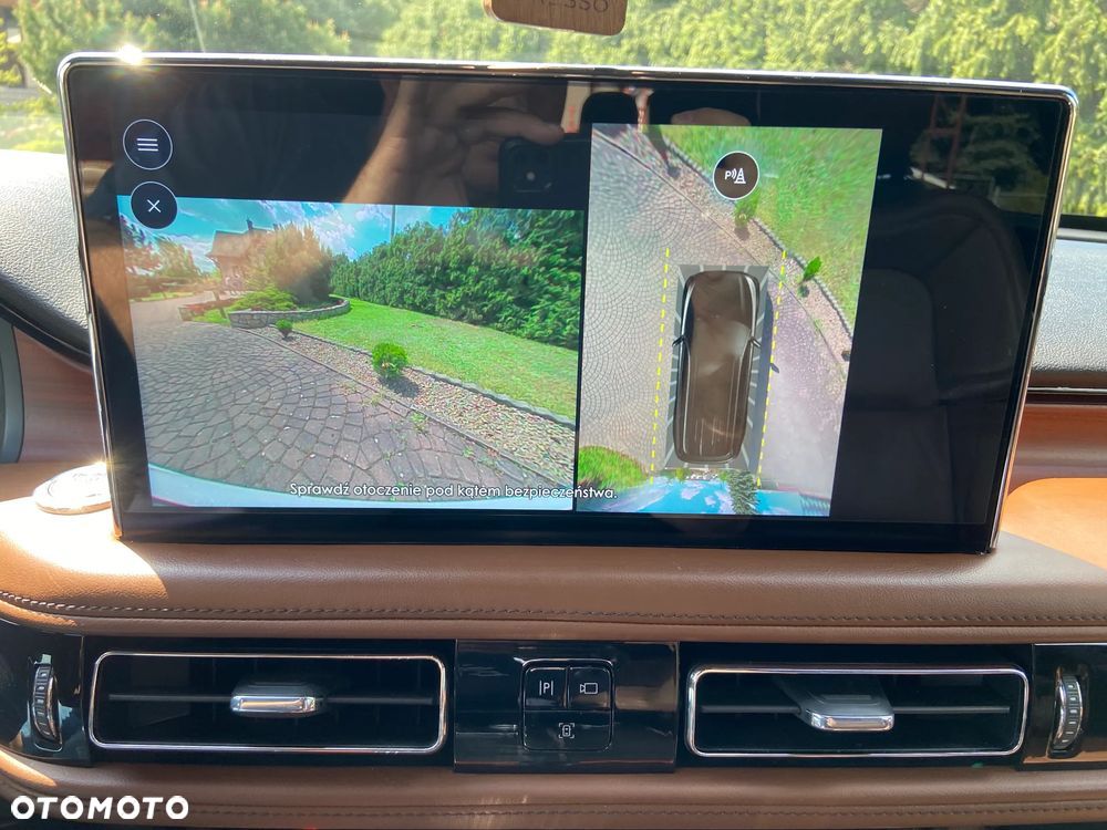 Lincoln Aviator - 23