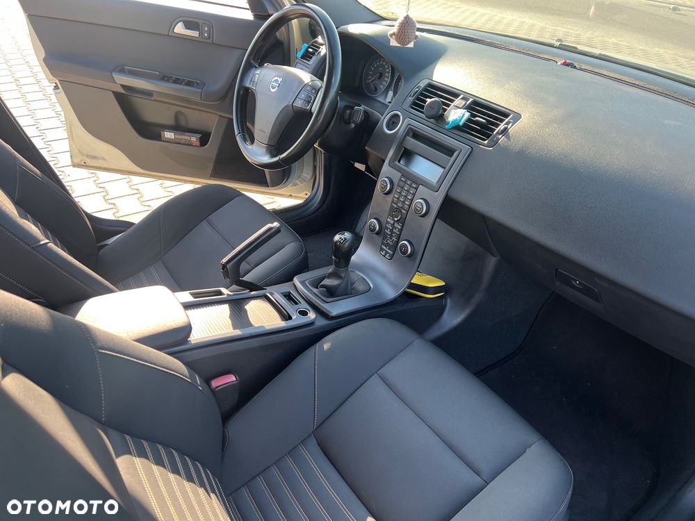 Volvo S40 ver-d3-business-edition - 17