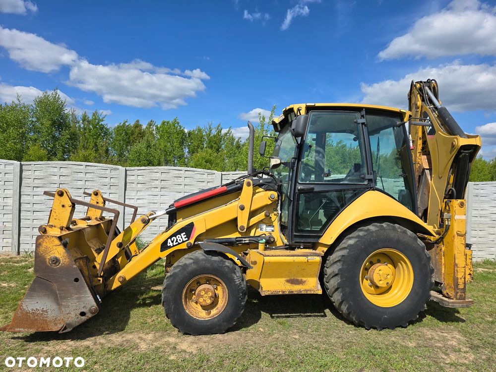 Caterpillar - 7