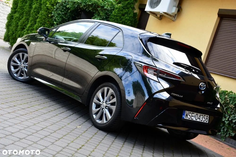 Toyota Corolla 1.8 Hybrid Comfort - 22