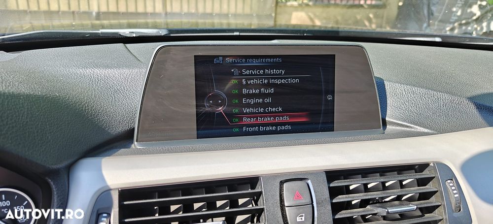 BMW Seria 3 320d Aut. - 14