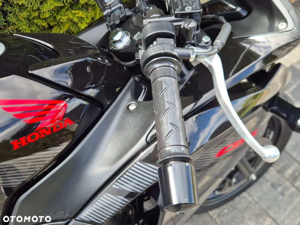 Honda CBR - 12