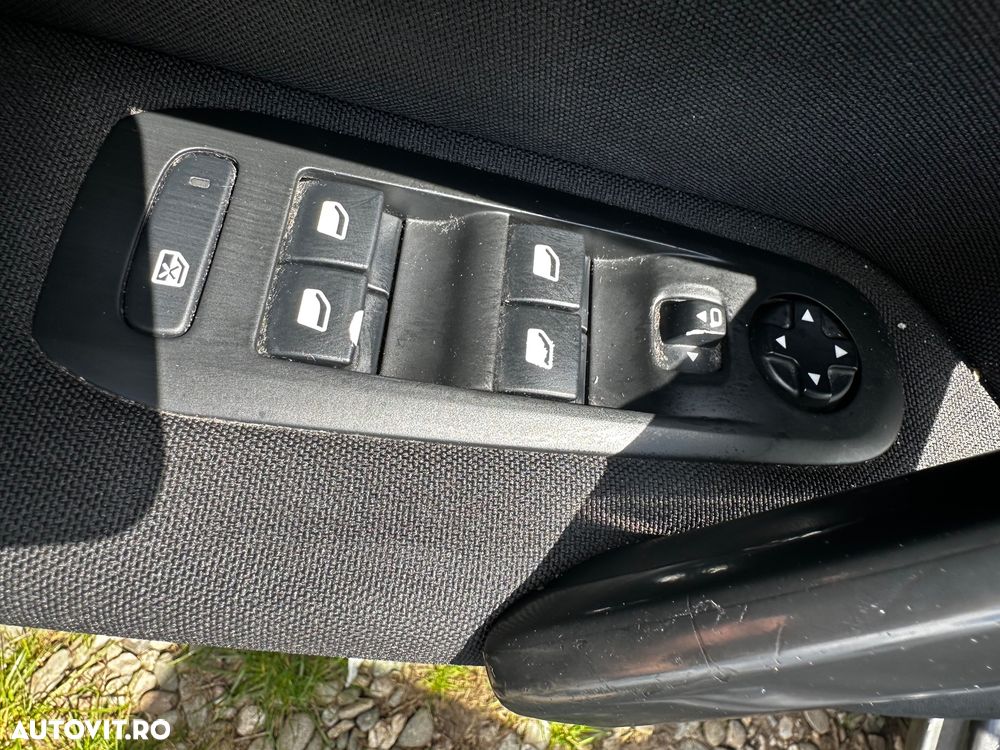 Peugeot 308 - 7