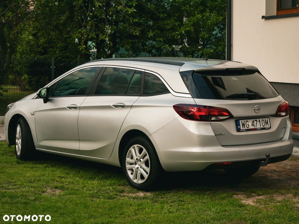 Opel Astra 1.6 CDTI Essentia - 4