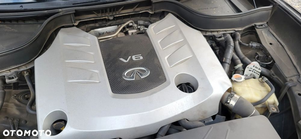 Infiniti FX FX30d S Premium - 29