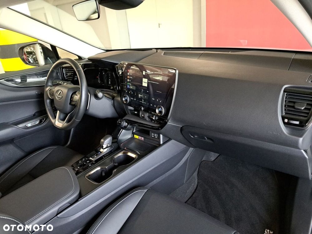Lexus NX 350h Prestige AWD - 17