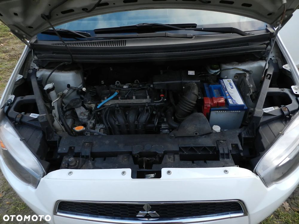 Mitsubishi Colt - 18