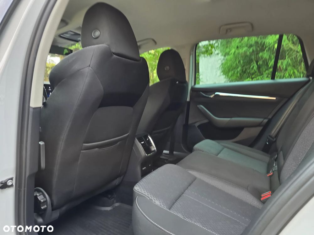 Skoda Octavia 2.0 TDI Style DSG - 29