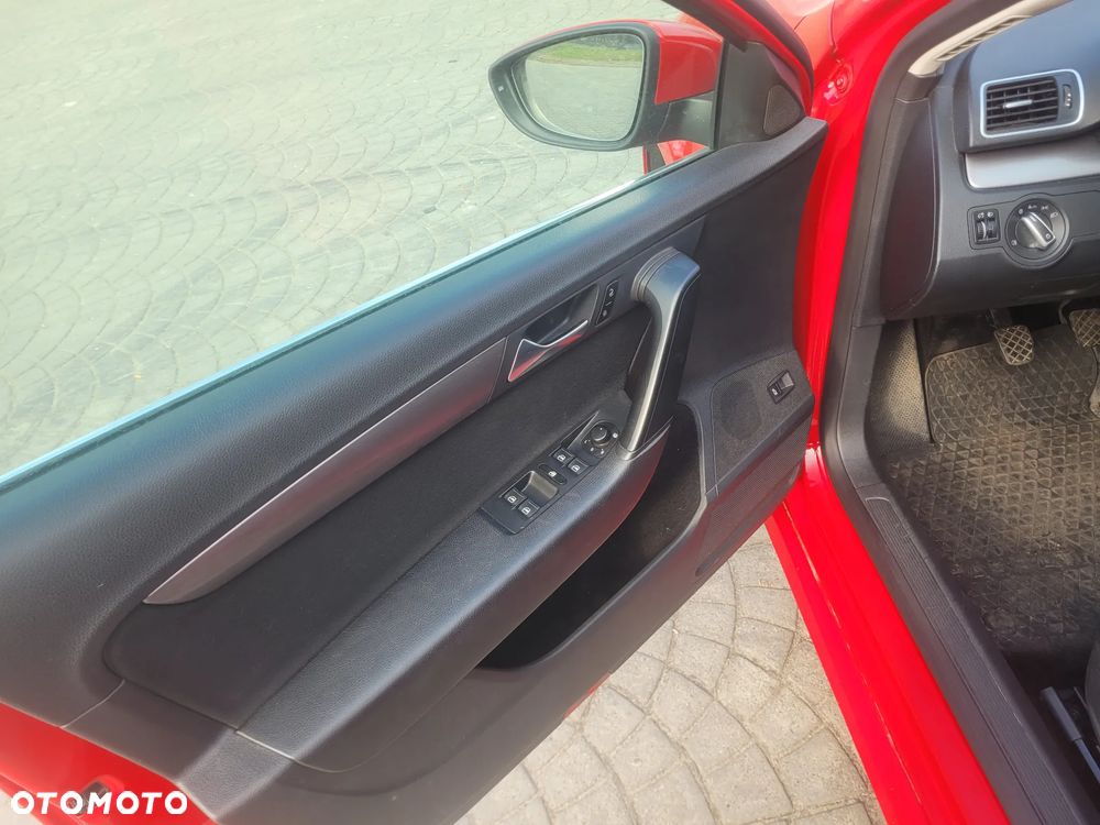 Volkswagen Passat - 9