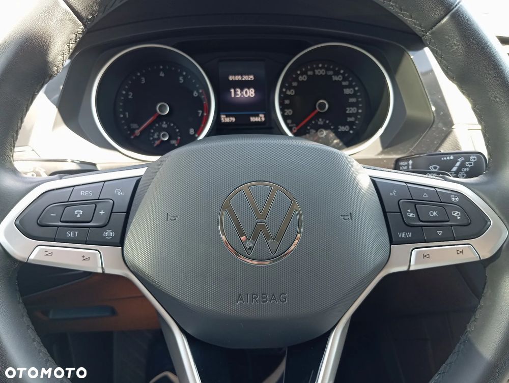 Volkswagen Tiguan - 27