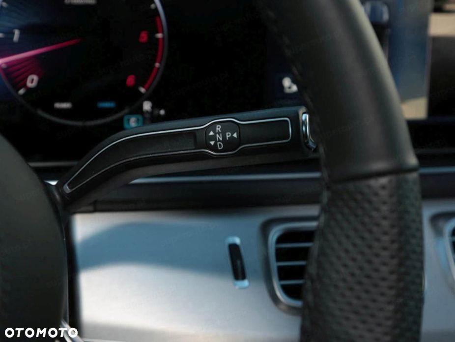 Mercedes-Benz GLE - 11