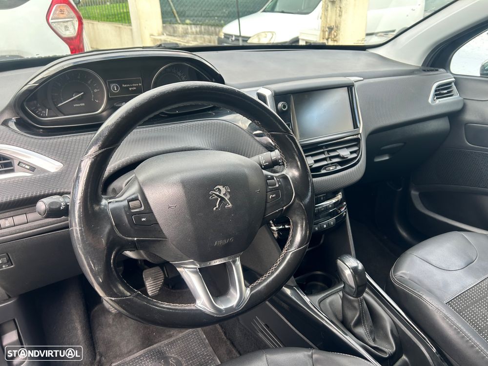 Peugeot 2008 1.2 PureTech Access - 7