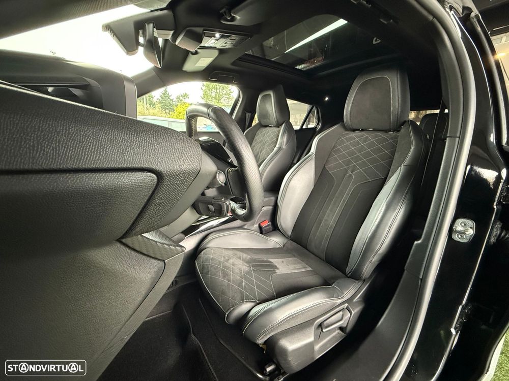 Peugeot e-2008 50 kWh GT Pack - 39