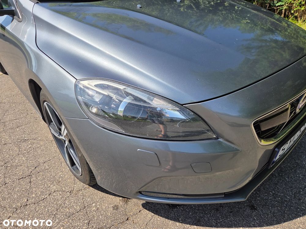 Volvo V40 D2 Momentum - 30
