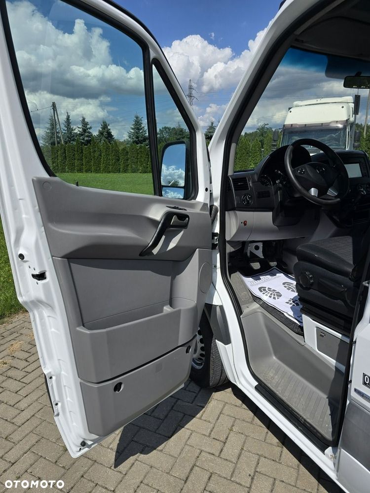 Mercedes-Benz Sprinter - 19