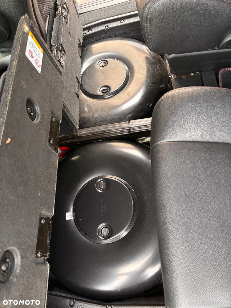 Dodge Grand Caravan 3.6 R/T - 25