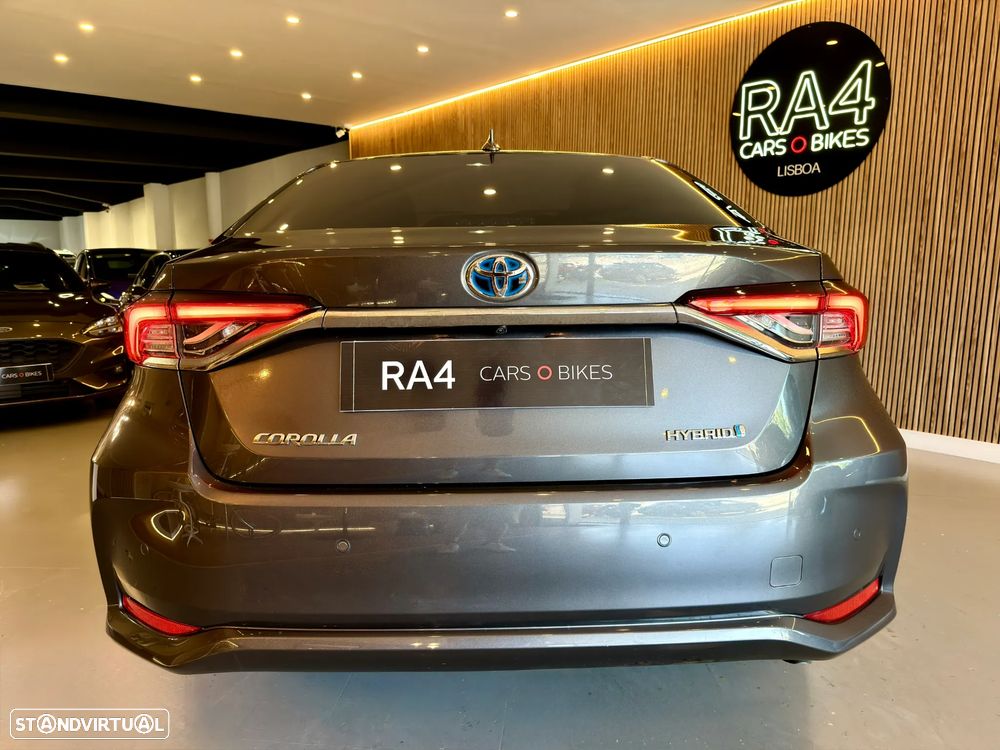 Toyota Corolla SD 1.8 Hybrid Luxury - 19